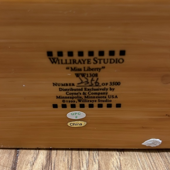 Williraye Studio 1999 Miss Liberty Figurine 17" Tall Limited Edition - Picture 3 of 3